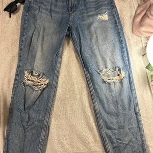 H&M women high waist ripped jeans (divided)