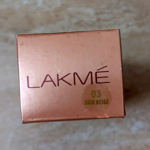 Lakme 9 To 5 Flowless Foundation