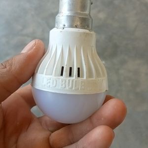 5 Watt LED Bulb