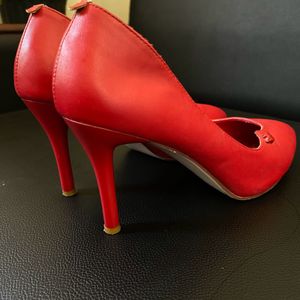 Stiletto Pumps