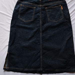 Knees Length Denim Skirt