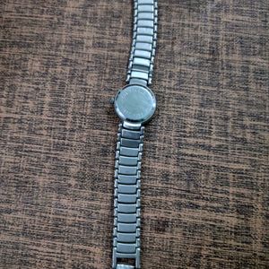 Branded Stylish Silver Watch !