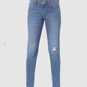 Vero Moda Slim Fit Jeans💙