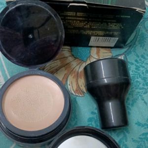 Sunisa Korean Foundation And Green Tea Compact