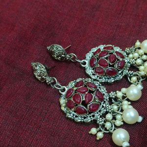 Pearl Red Stone Earring