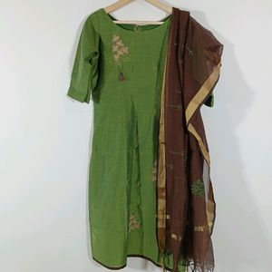 Green & Brown Embroidered Kurta Set (Women)