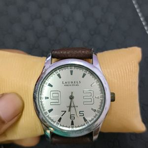 Laurels Brown Strap Watch