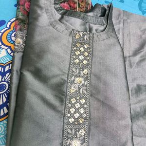 GREY EMBRIODERY KURTA PANT SET