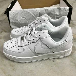 NIKE AIR FORCE 1 TRIPLE WHITE UK 7 (41)