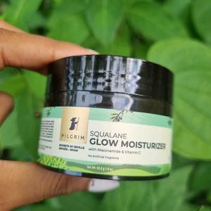 Glow Moisturizer with Niacinamide + Vitamin C