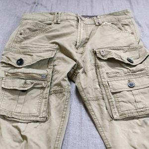 Cargo Pant Little Bit Torn