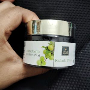 Good Vibes Kakdu Plum Radiance Night Cream