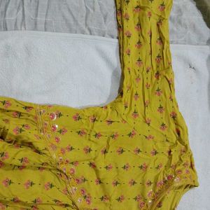 Trendy Yellow  Printed Short Kurti