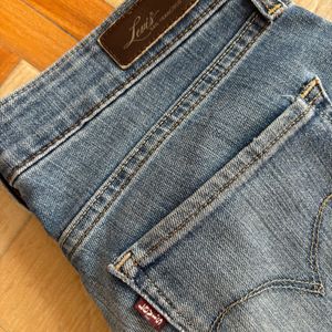 Levis Low Waist Jeans