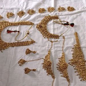 Golden Bridal Jewellery Set