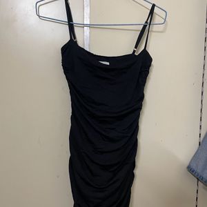 Vintage Scene Ruched Black Dress