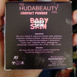 Huda Beauty Compact