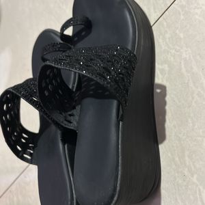 Mochi Black Wedges