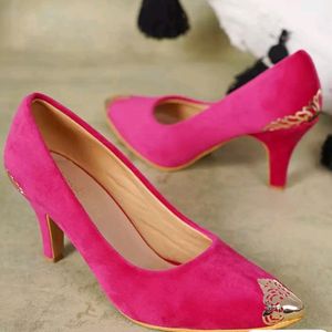 Dressberry Velvet Pink Heels