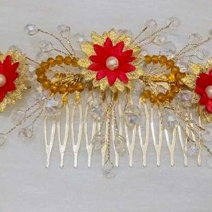 Beautiful Crystal Flower Pearl Hair Comb Accessory