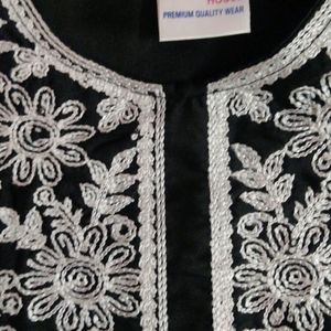 Embroideried Top