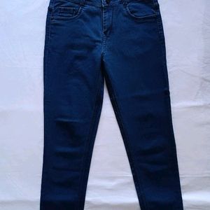 Skinny Fit Jeans (Size 28)