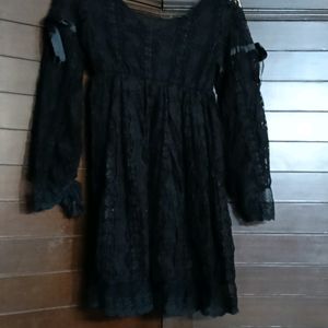 Women Black Lace Crepe Sleeves Tie Up Dress