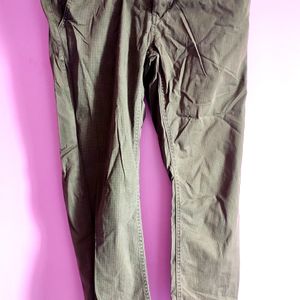 Green 💚 jeans For Man , Size 38