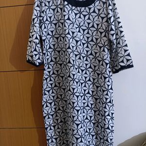 Black And White Kurta For Daily Use