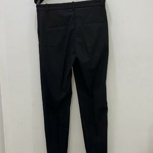 45% Discount On Women's H&M Cigarette Trousers