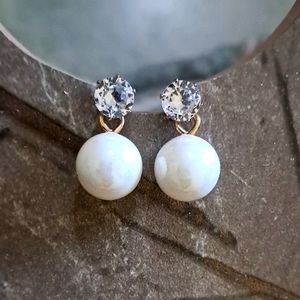 Pearl Earring With White Stone