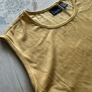 T-shirt (sleeveless)