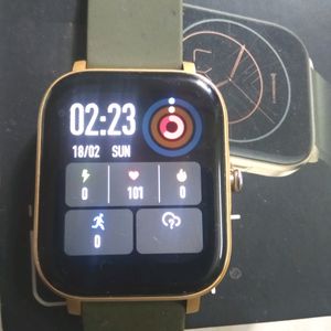 Cross beats Ignite Lyt Smartwatch Worth 4999