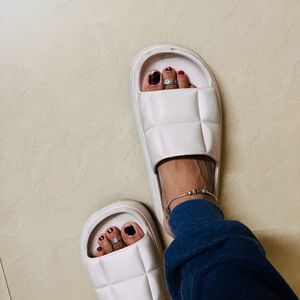 H&m  White Slides