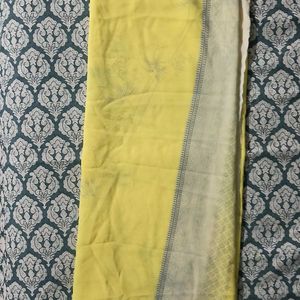 Women Yellow Printed Saree