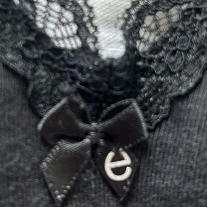 Black Enamor T-shirt Bra with Lace Details