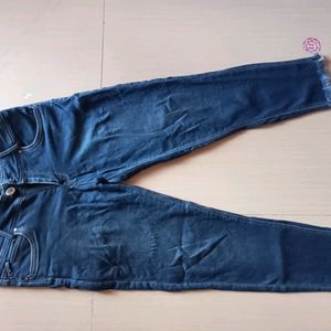 Ankle Length Strachable Jeans