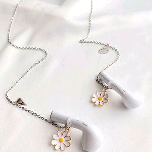 Earphones Daisy Chain With Magnetic Heart