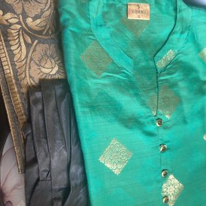 Kurti Set