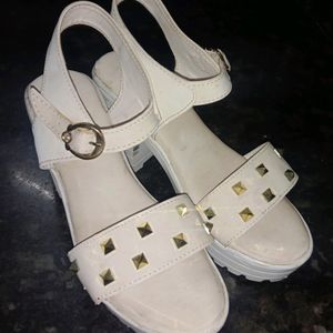 White Wedges