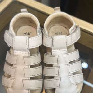 H & M pink shoes