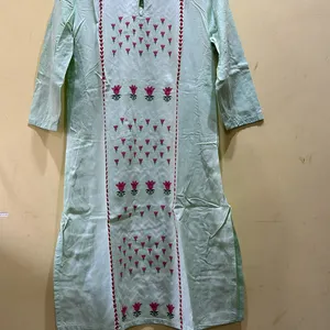 Avaasa Green Kurta Size XL