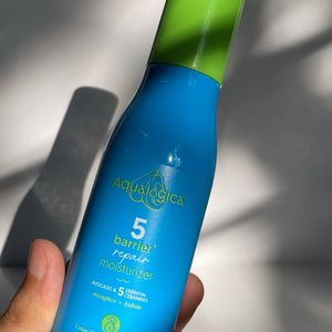 Aqualogica Barrier Repair Face Wash & Moisturizer