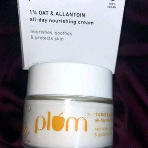 plum 1%oat and allantoin nourishing cream