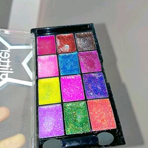 GLITTER EYESHADOW PALETTE