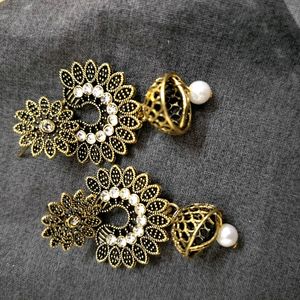 Combo Stone Earrings+ Gold Oxidised Earring