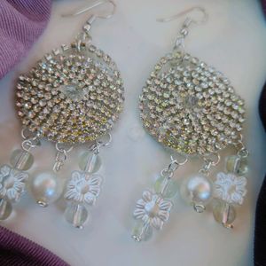 In Ver Low Price Beautiful Earings