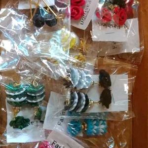 10 Pair Of Earings