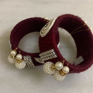 MAROON THREAD BANGLES