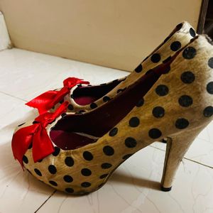 Korean Long Heels With Cute Bow